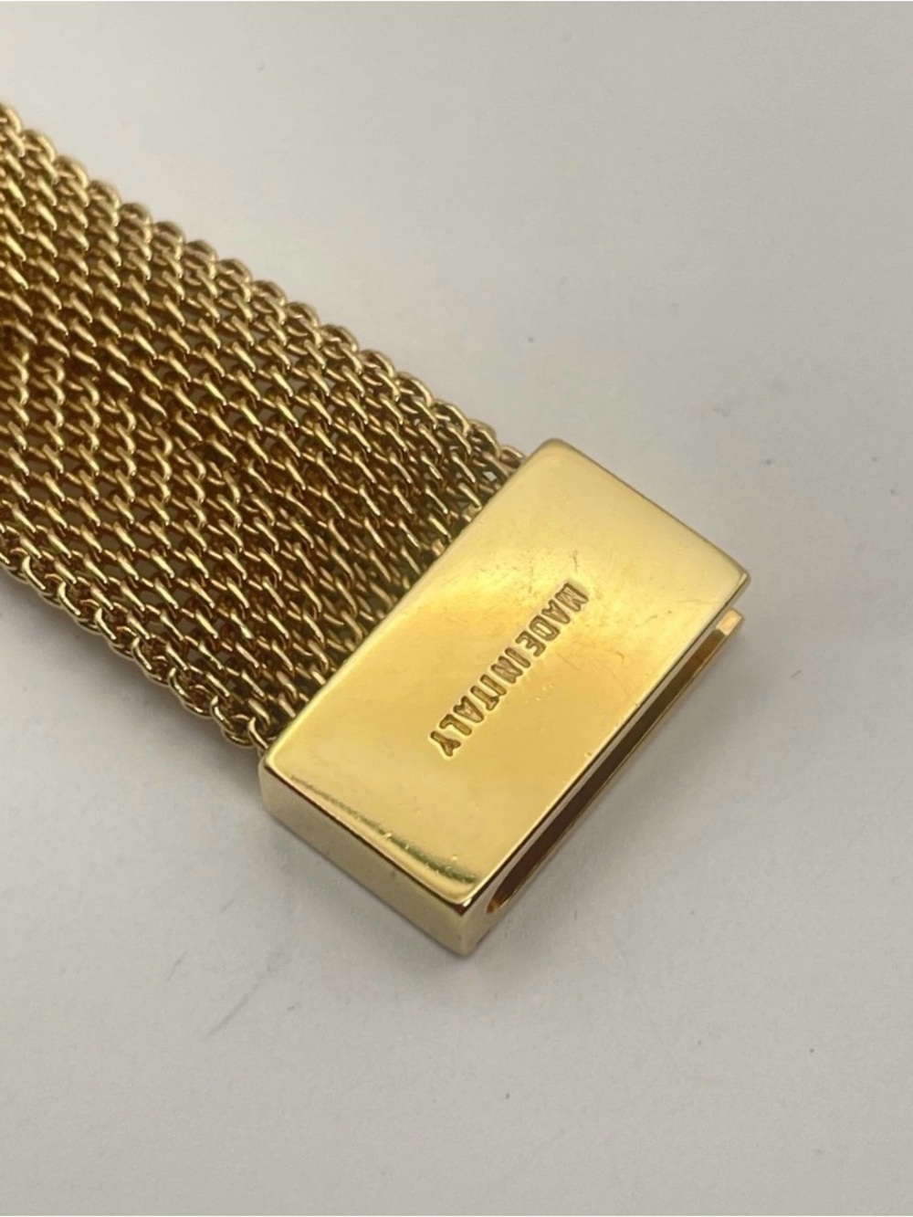 Gucci Gold Tone Mesh Bracelet with Engraved Clasp 7 inches - Picture 5 of 5